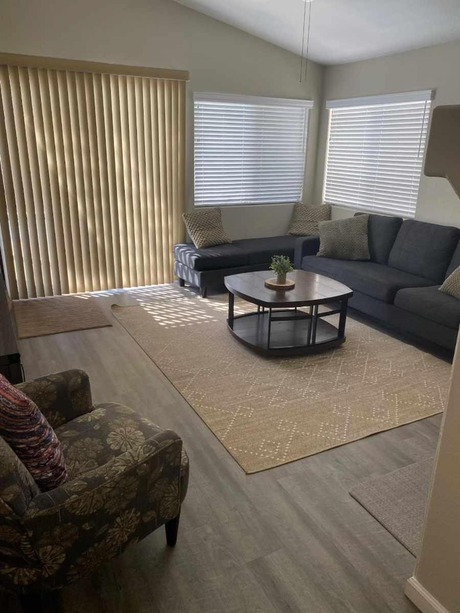 New Beautifully Remodeled Home In Лас-Вегас Екстер'єр фото